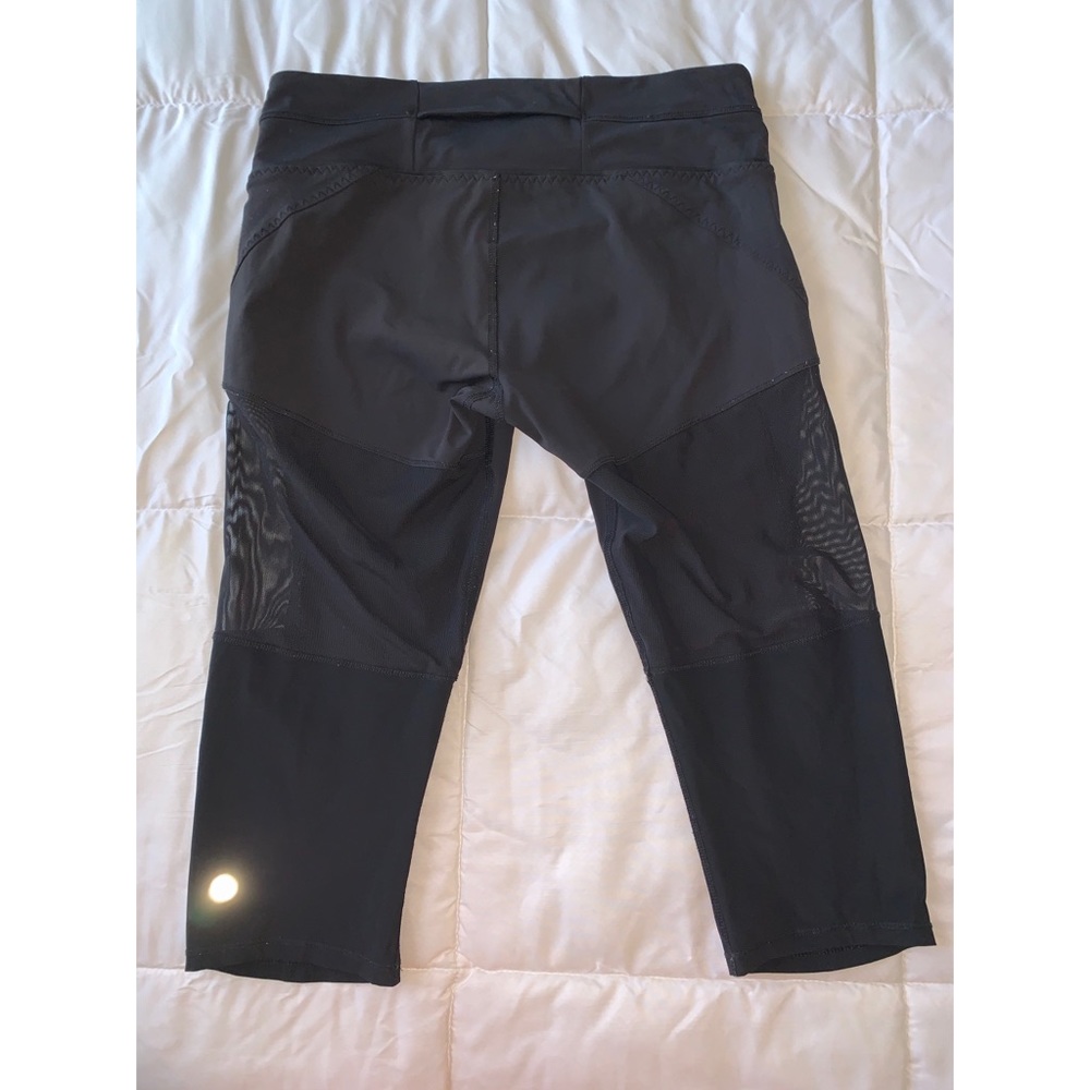 Lululemon Training Tough crop leggings, size 8,